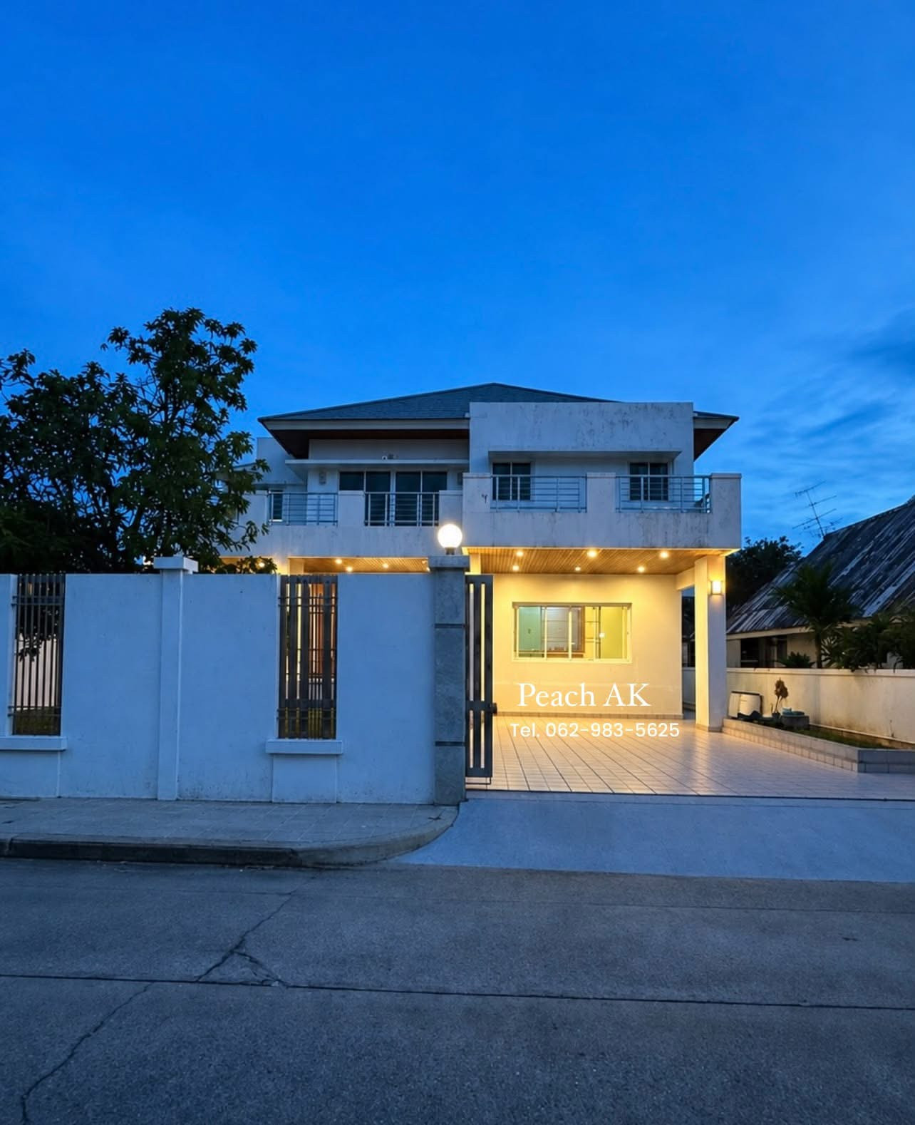 Single house for sale, Sammakorn Ramkhamhaeng 112, size 120 square meters. Single house for sale, Sammakorn Ramkhamhaeng 112, size 120 square meters.