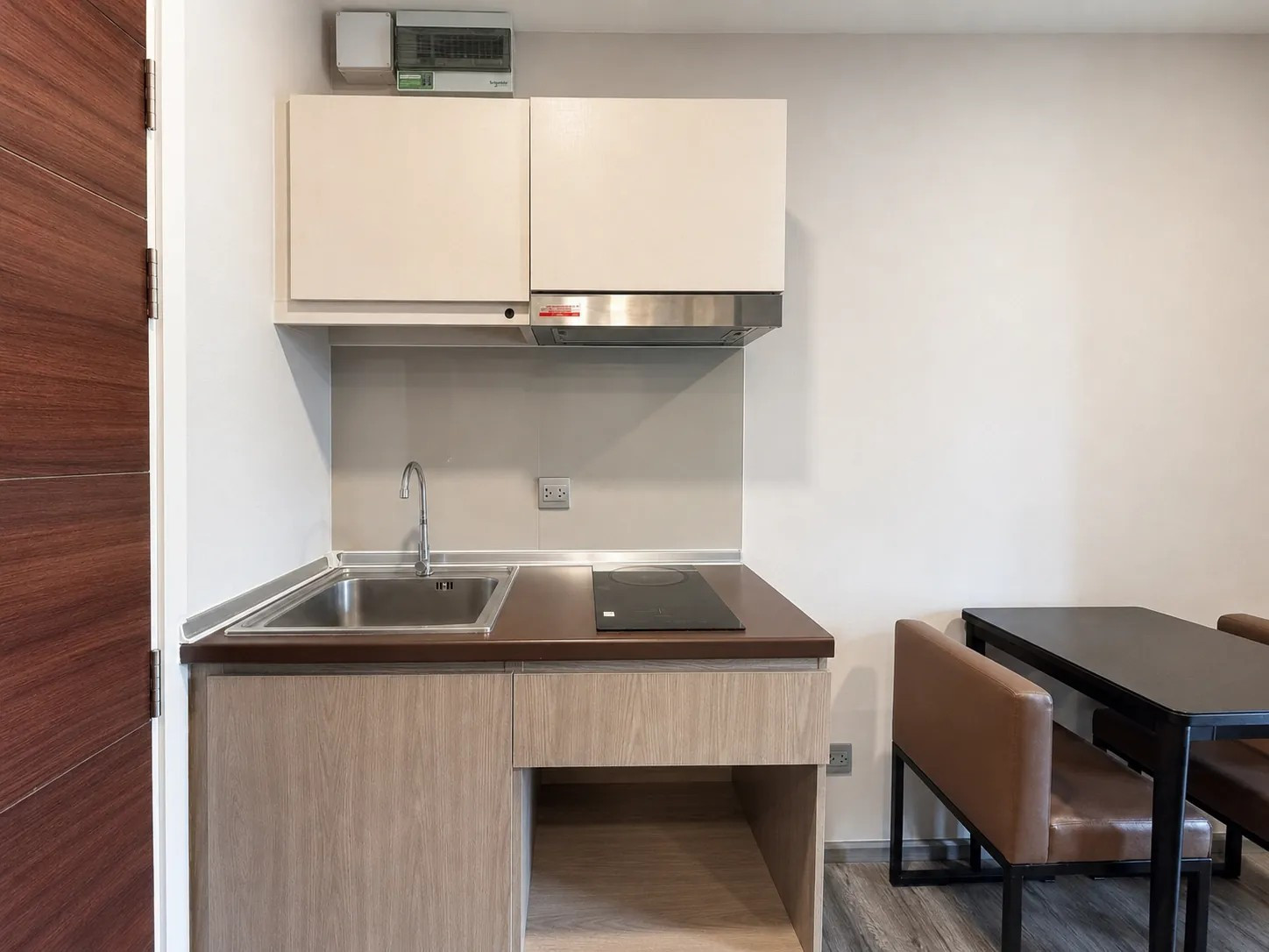 Code: KJS648 ขาย Brown Condo Phaholyothin 67 บราวน์ คอนโด พหลโยธิน 67 📲สอบถาม @kjcondo (มี@ข้างหน้าด้วยนะคะ) – รูปที่ 4