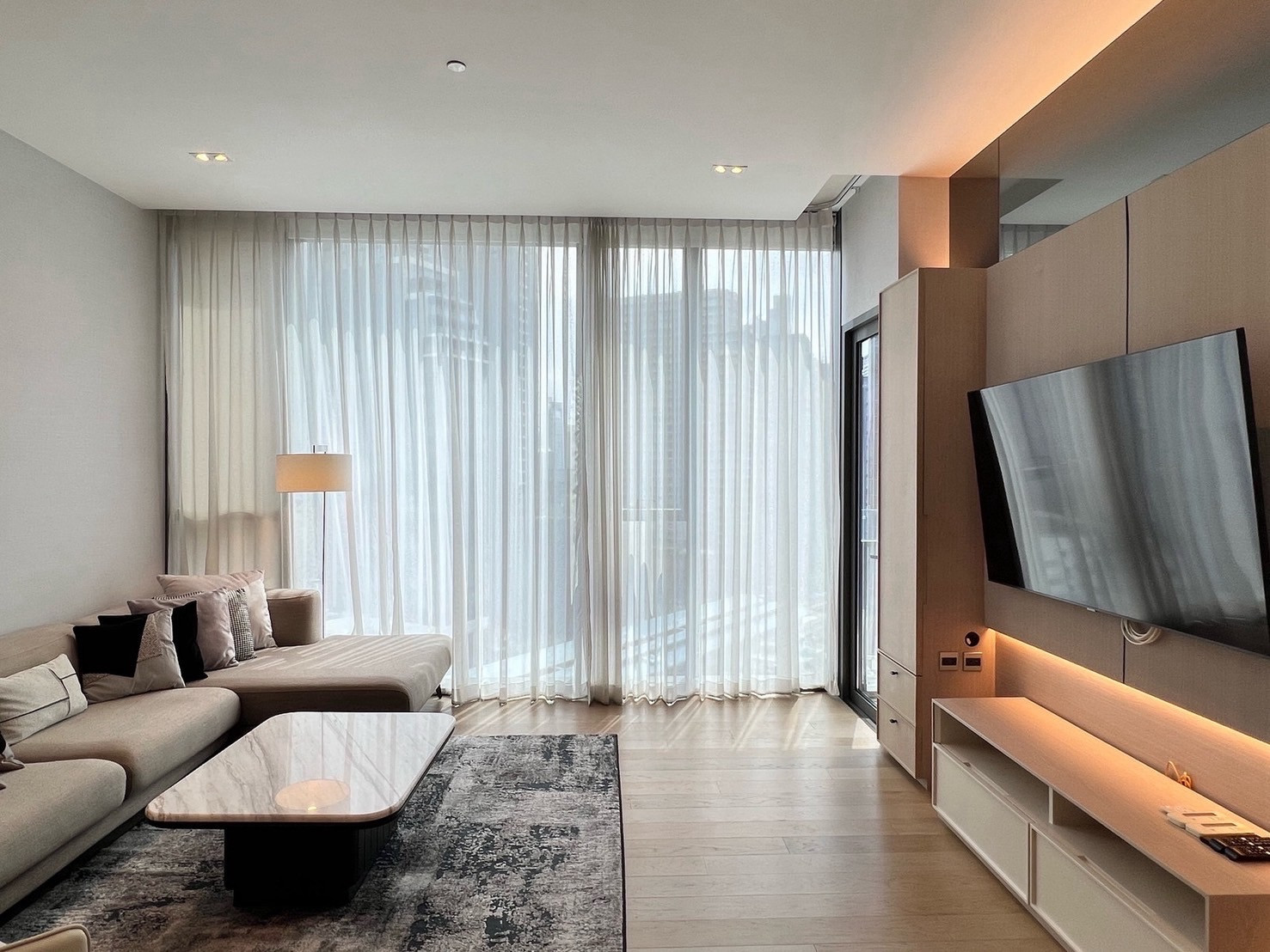 For Rent The Strand Thonglor