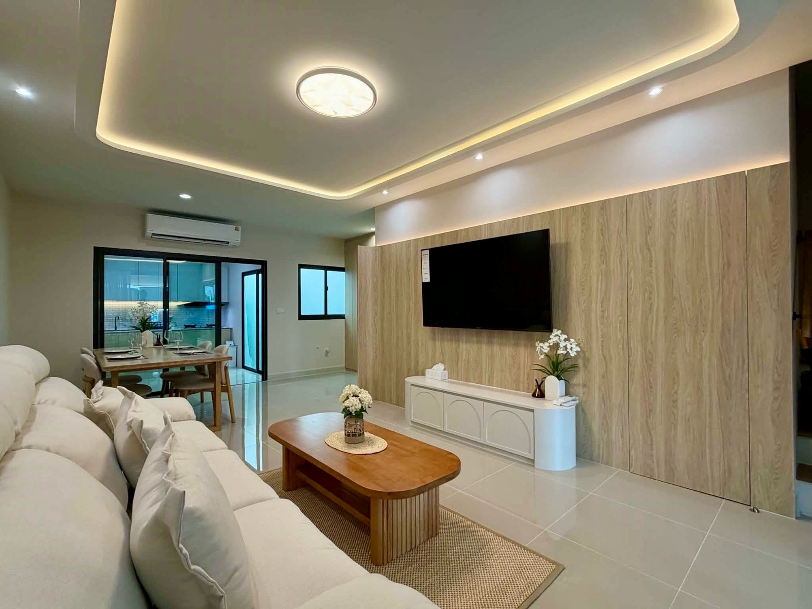 🌟 ให้เช่าทาวน์โฮม พลีโน่ สุขุมวิท – บางนา 4 สไตล์ Duplex ให้ความรู้สึกโล่ง โปร่งสบาย ทาวน์โฮมแปลงมุม ตกแต่งสวยงาม 2 ชั้น 3 ห้องนอน 3 ห้องน้ำ บ้านใหม่ไม่เคยเข้าอยู่ เฟอร์นิเจอร์ครบครัน💥ค่าเช่า: 65,000 บาท/เดือน ( ต่อรองได้ ) 🌟 ให้เช่าทาวน์โฮม พลีโน่ สุขุมวิท – บางนา 4 สไตล์ Duplex ให้ความรู้สึกโล่ง โปร่งสบาย ทาวน์โฮมแปลงมุม ตกแต่งสวยงาม 2 ชั้น 3 ห้องนอน 3 ห้องน้ำ บ้านใหม่ไม่เคยเข้าอยู่ เฟอร์นิเจอร์ครบครัน💥ค่าเช่า: 65,000 บาท/เดือน ( ต่อรองได้ )