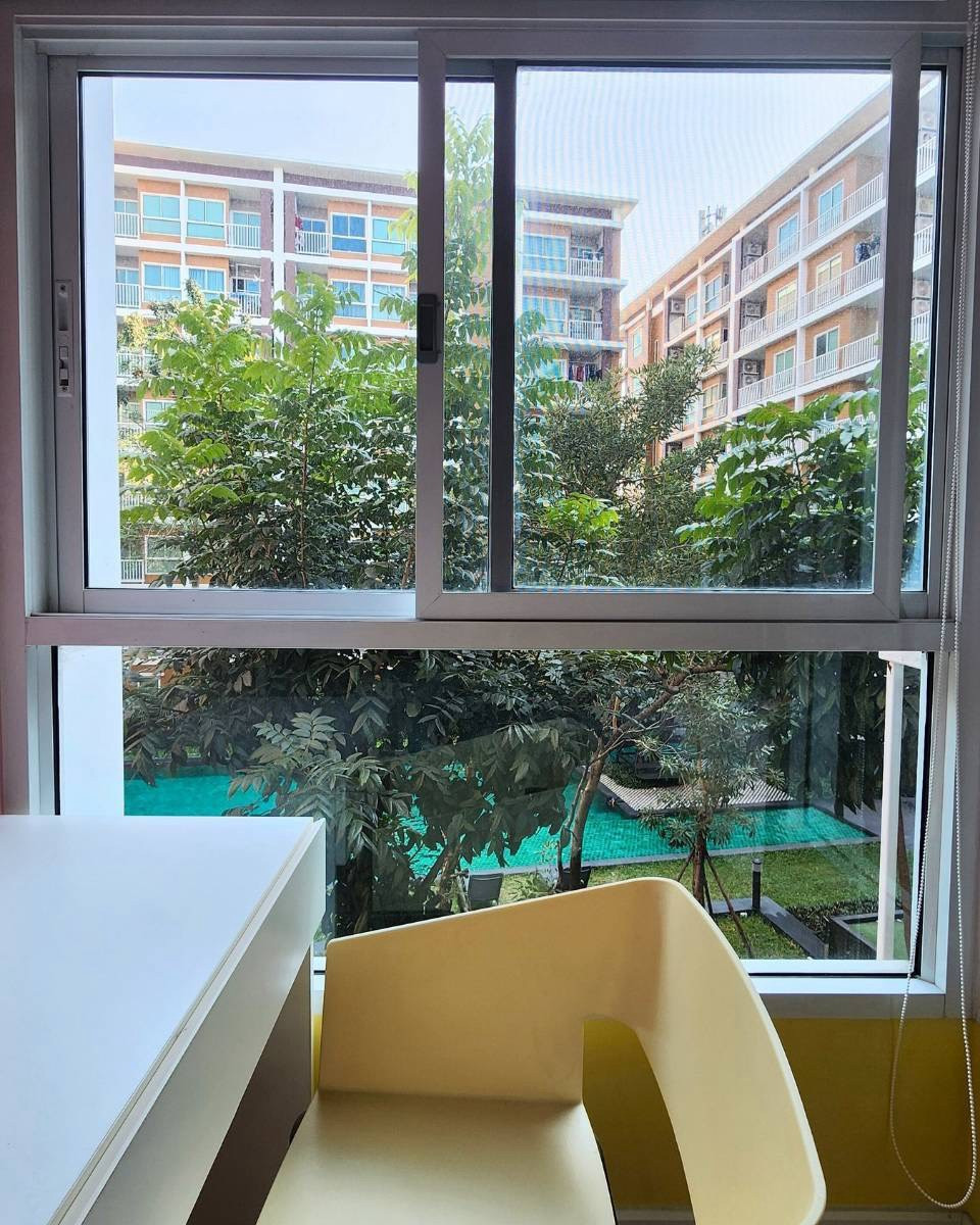 Condo next to the market along the expressway, V Condo for rent, 3rd floor, quiet, pool view. Condo next to the market along the expressway, V Condo for rent, 3rd floor, quiet, pool view.