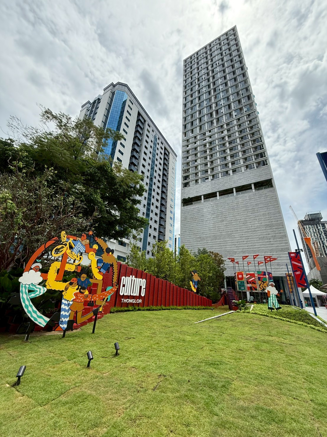 ห้องหลุดจอง Culture ทองหล่อ 2bed 51sq.m. สามห้องสุดท้าย one price 8.59mb. only Tel.0957615782