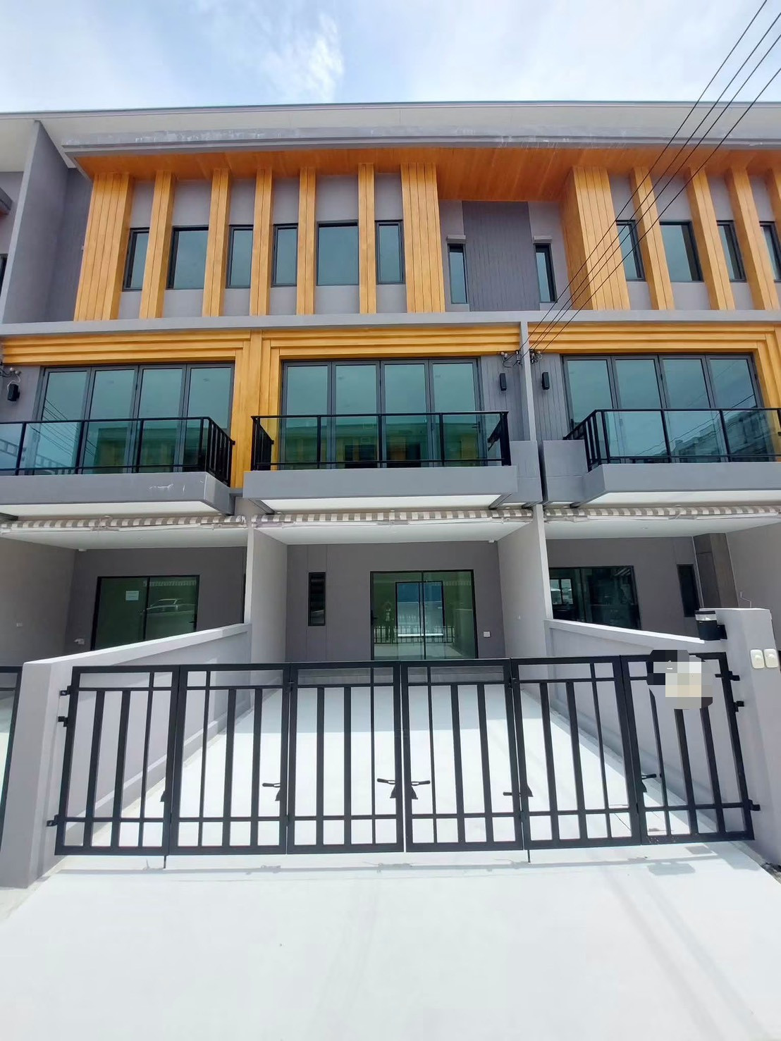 M1795 For Rent Premium Townhome Eigen Rama9 M1795 For Rent Premium Townhome Eigen Rama9
