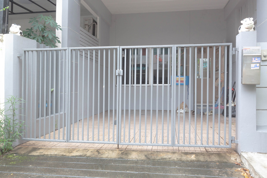 4-story townhouse for rent, Lat Phrao 80 ( lets it out)