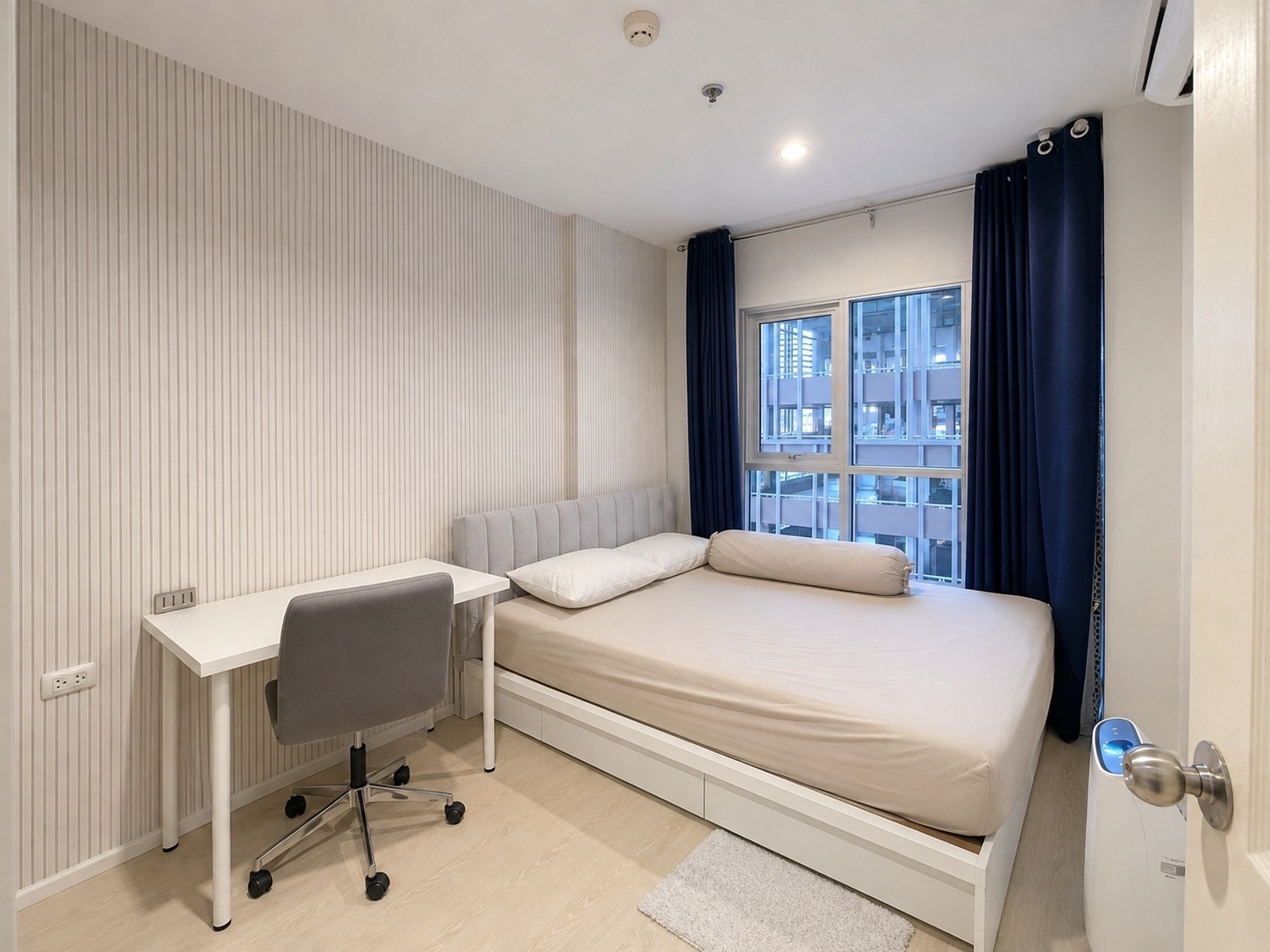 🔥Cheapest🔥Aspire rama9 32 Sqm next to Mrt rama9 15,000 only. If interested, contact Putter 0928895628 line:plustor_ss