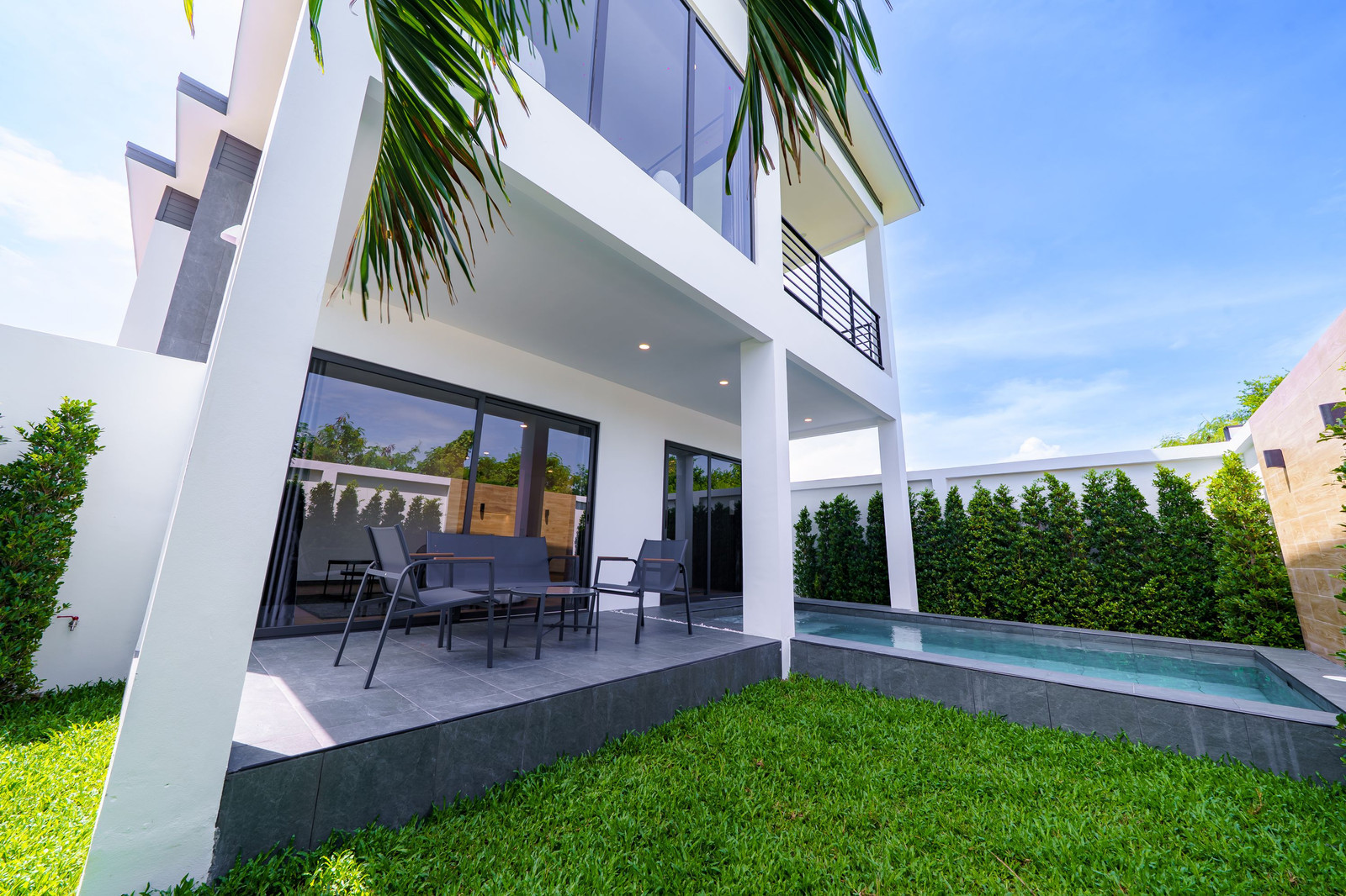🏡💦 ขายพูลวิลล่า 𝗠𝗢𝗗𝗘𝗥𝗡 𝗣𝗢𝗢𝗟 𝗩𝗜𝗟𝗟𝗔 𝗙𝗢𝗥 𝗦𝗔𝗟𝗘 | โป่ง – มาบประชัน พัทยา 4 นอน 4 น้ำ Private Pool ใกล้ Highgate International School 9.9 ล้าน
