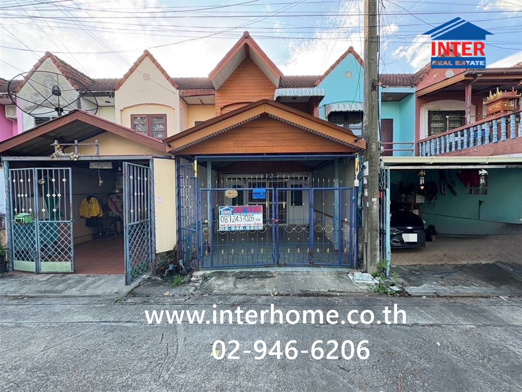 ทาวน์เฮ้าส์ 2 ชั้น 17 ตร.ว. หมู่บ้านบุรีรมย์ ใกล้มหาวิทยาลัยกรุงเทพสุวรรณภูมิ วัดพลมานีย์ ถนนประชาพัฒนา ถนนอ่อนนุช-ลาดกระบัง เขตลาดกระบัง กรุงเทพมหานคร 