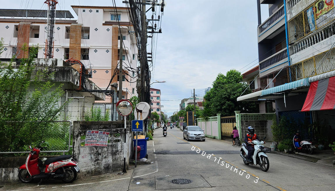 Call : 081-811-7796 Commercial building 4.5-story 15.7 sq.wa, near BTS Samrong (1km), Samrong Nuea, Mueang Samut Prakan, Suitable for offices, showrooms, warehouses, and all types of retail businesses – รูปที่ 4