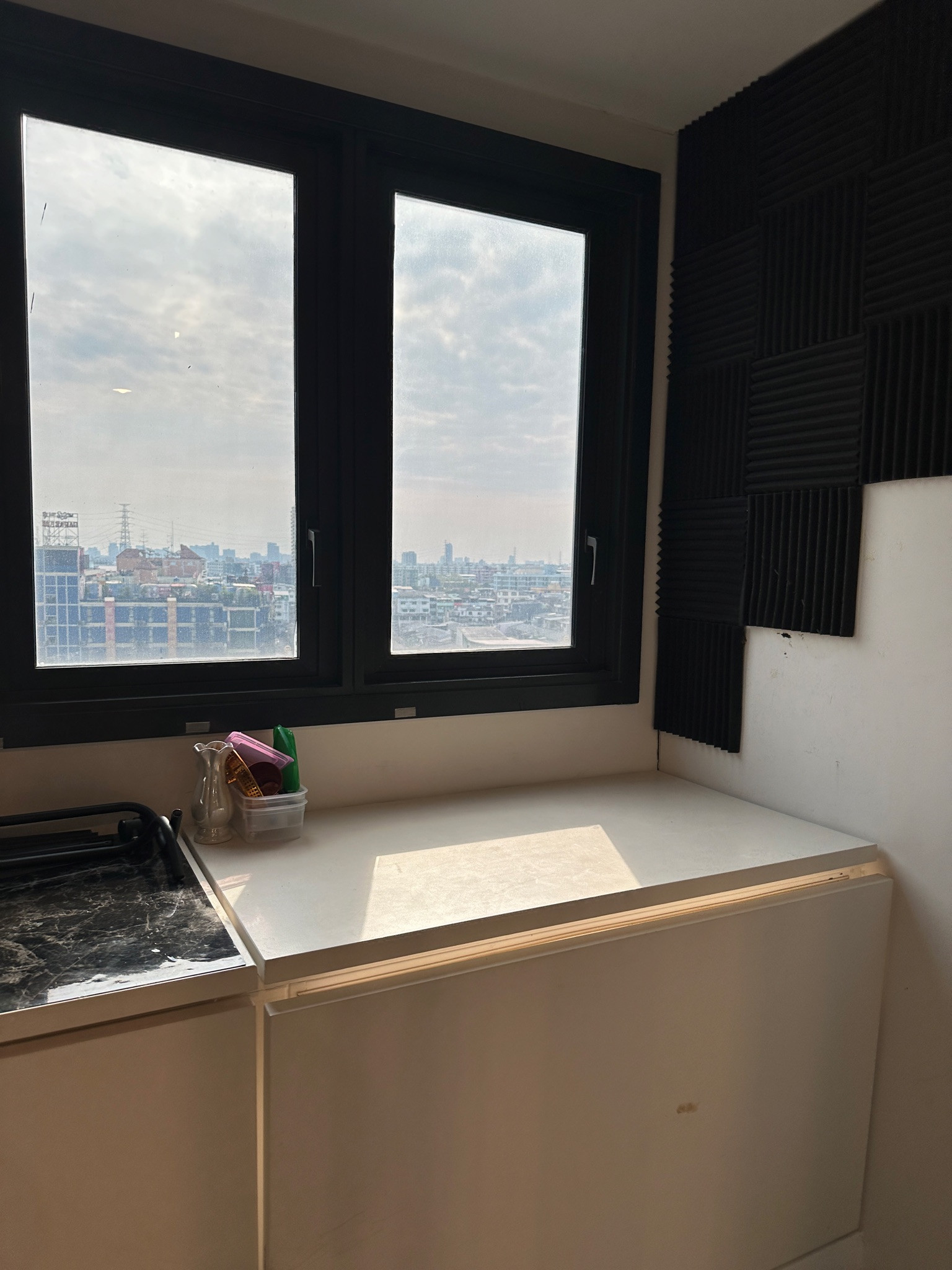 ✨ให้เช่าคอนโดพร้อมเข้าอยู่|XT Huaikwang 1Bed1Bath | ใกล้สถานีรถไฟฟ้าปุณณวิถี – รูปที่ 2