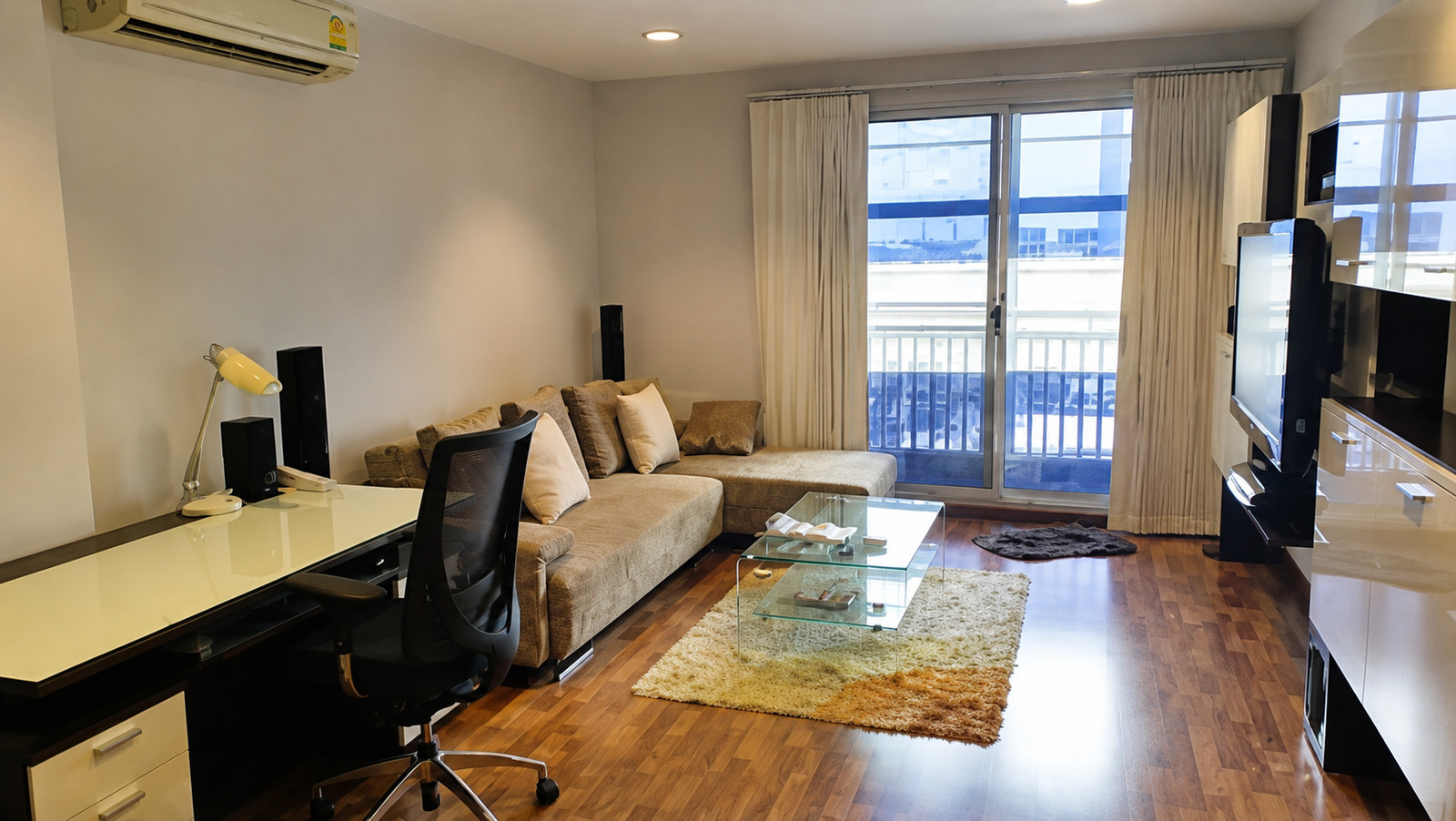 Centric Scene Phaholyothin 9 -2 Beds 70 sq.m Please Add Line ID @806qphgn o8415o5483 Centric Scene Phaholyothin 9 -2 Beds 70 sq.m Please Add Line ID @806qphgn o8415o5483