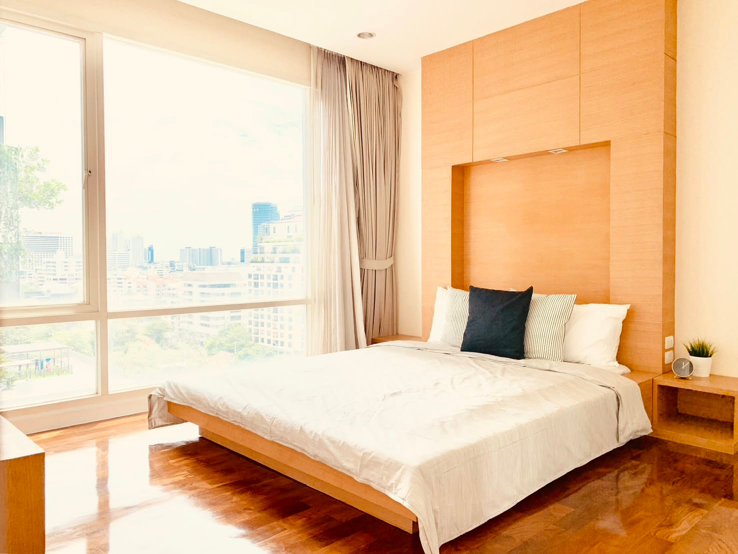 ให้เช่าคอนโด Baan Siri 31 1 ห้องนอน 60 ตร.ม. + Bath tub ใกล้ BTS พร้อมพงษ์ และ EmDistrict ตกแต่งใหม่ พร้อมอยู่ ให้เช่าคอนโด Baan Siri 31 1 ห้องนอน 60 ตร.ม. + Bath tub ใกล้ BTS พร้อมพงษ์ และ EmDistrict ตกแต่งใหม่ พร้อมอยู่