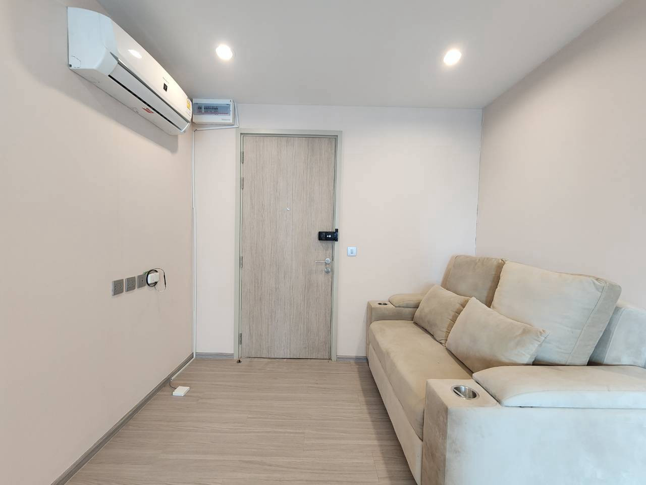 PFD-09002 Condo for sale, Aspire Erawan Prime, fully decorated room, ready to move in, next to BTS Chang Erawan, best price, great value 🏙️✨ PFD-09002 Condo for sale, Aspire Erawan Prime, fully decorated room, ready to move in, next to BTS Chang Erawan, best price, great value 🏙️✨