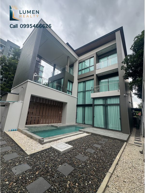 🏡 หิ้วกระเป๋าเข้าอยู่ได้เลย! บ้านเดี่ยว 3 ชั้นพร้อมลิฟต์ สระว่ายน้ำส่วนตัว เฟอร์นิเจอร์ครบ 65 ล้านบาท