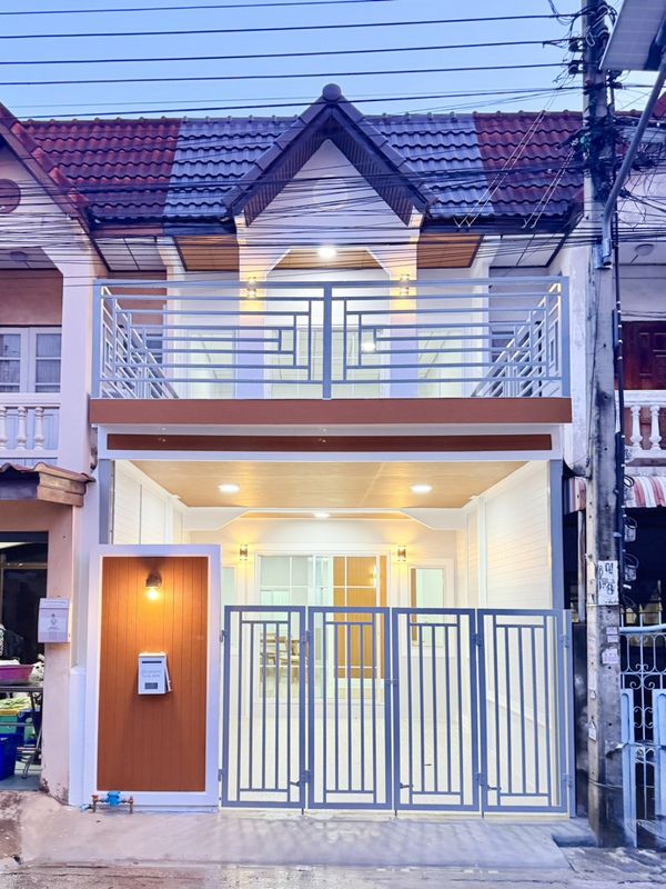 For Sale Townhouse/Townhome  , Baan Chittakan , Sao Thong Hin , Bang Yai , Nonthaburi ,CX-161195