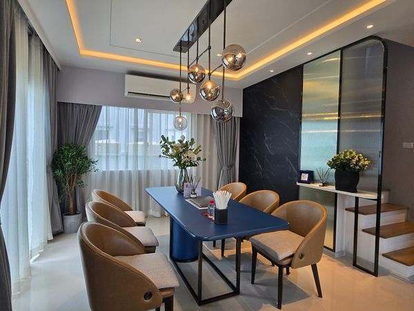 ให้เช่า / ขาย Grande Pleno Mega-Bangna บ้านตัวอย่างตกแต่งสวย พร้อมเฟอร์นิเจอร์ บ้านหน้าสวน 