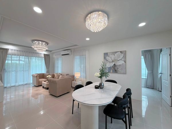 P0907/[FOR RENT] Mantana 2 Onnut-Wongwaen | Luxury 2-Story Single House | 214.5 sq.m. | 4BR 3BA | Thai & Western Kitchen | Only 7 Mins to Mega Bangna