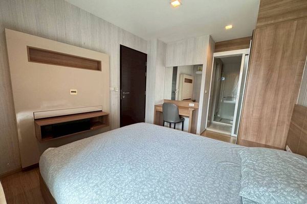 🔥 For Rent !! 🔥 Rhythm Sathorn, 1 bedroom, 1 bathroom, Modern style,  River-view common area !! Code C20221201074 furnished, ready to move in📣📣 