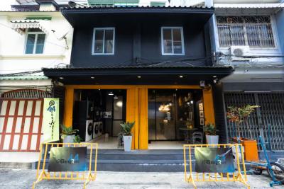 Two-story commercial building for sale, 2 units, located on Charoen Krung Soi 44, in a homestay style,near Central Bang Rak. Size: 14 sq.wa.