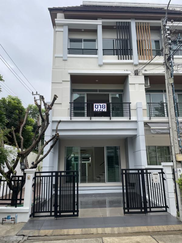 ขายทาวน์เฮ้าส์/ทาวน์โฮม  บ้านกลางเมือง เออร์บาเนี่ยน ศรีนครินทร์ ห้องมุม MRT-สวนหลวง ร.9 (สายสีเหลือง) หนองบอน เขต ประเวศ กรุงเทพ CX-171132