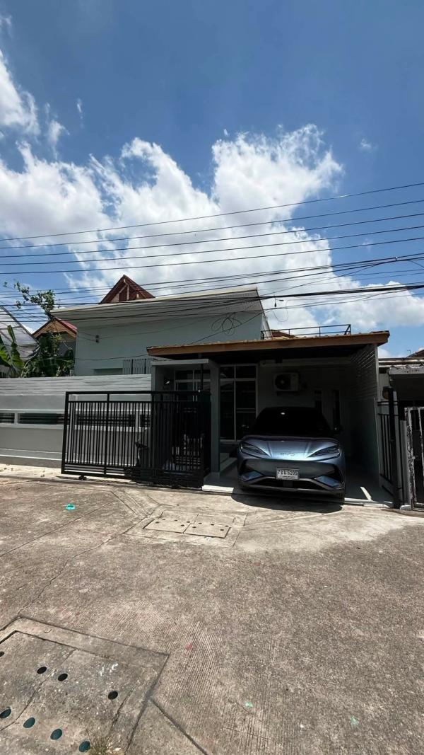 ขายบ้าน  ทิวสน ลาดพร้าว 87 คลองเจ้าคุณสิงห์ เขต วังทองหลาง กรุงเทพ CX-170627