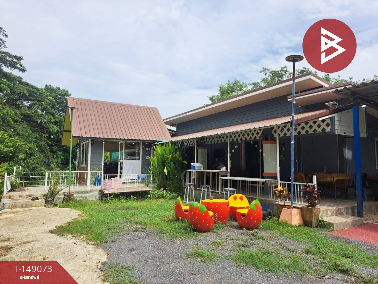 ขายบ้านเดี่ยวชั้นเดียว เนื้อที่ 120 ตารางวา ต.ไผ่สิงห์ นครสวรรค์ ทำเลติดถนน สไตล์โมเดิร์น ลอฟท์ – รูปที่ 2