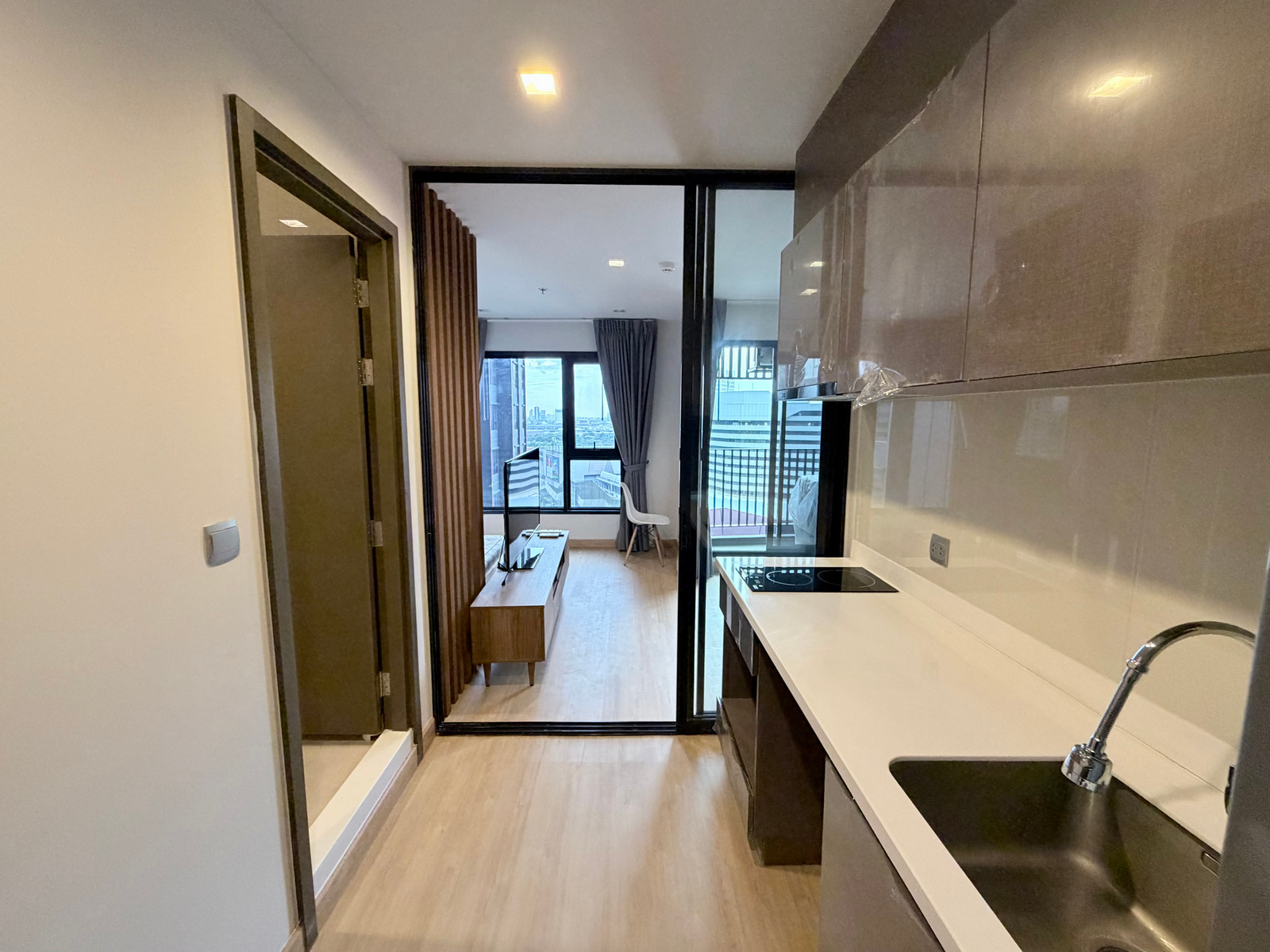 Condo near Lat Phrao Intersection Decorated and ready to move in 🏙️ Condo near Lat Phrao Intersection Decorated and ready to move in 🏙️