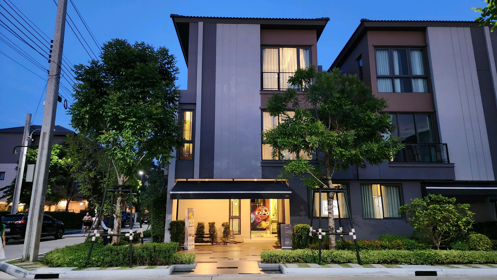 Rare Unit! Model house for sale Baan Klang Muang THE EDITION Phahon - Ramintra | 35.5 sq m, 3 bedrooms + Home Office, decorated with built-ins throughout the house. Rare Unit! Model house for sale Baan Klang Muang THE EDITION Phahon - Ramintra | 35.5 sq m, 3 bedrooms + Home Office, decorated with built-ins throughout the house.