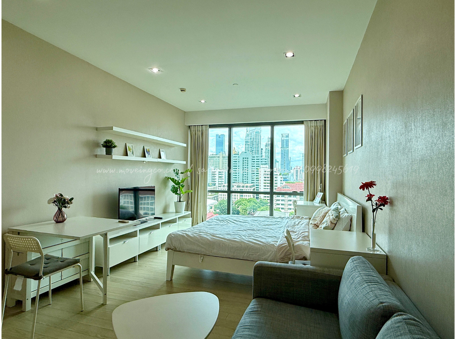 Studio Condo for Rent in Asoke near BTS