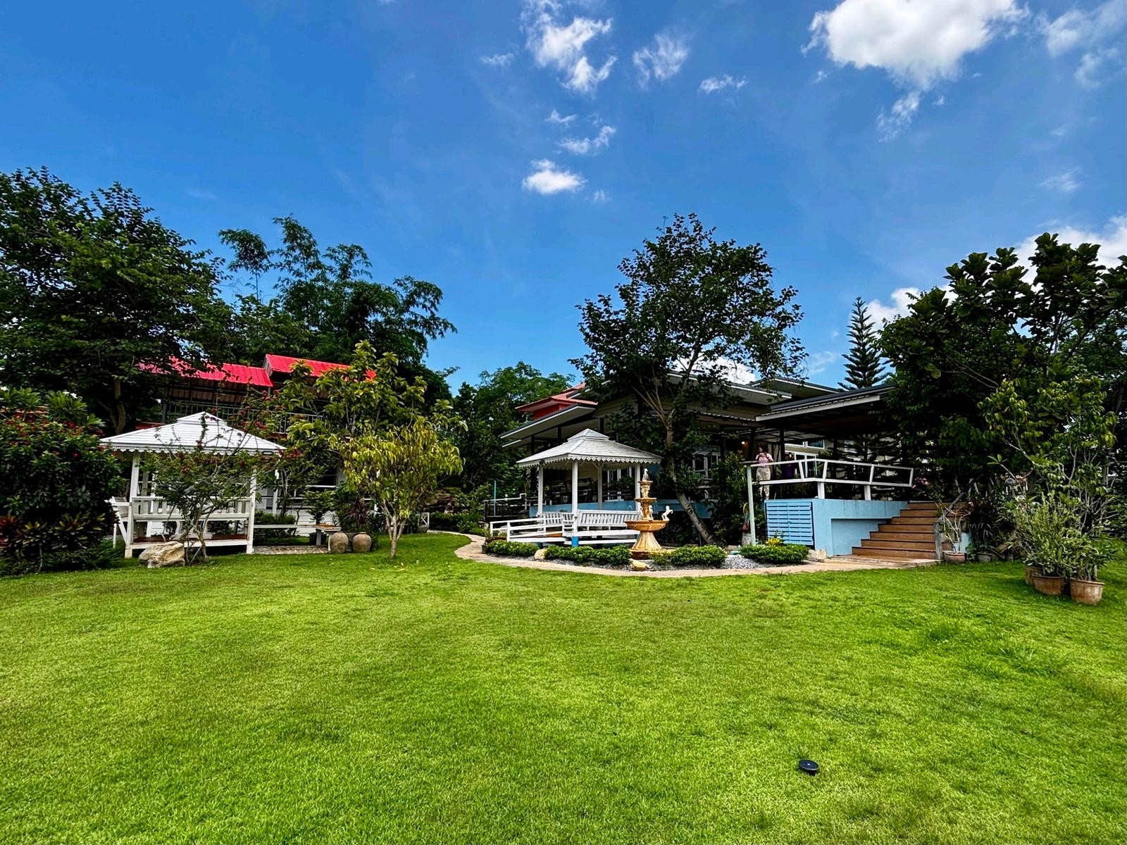 🏡 ขายบ้านเดี่ยว 2 หลัง บนที่ดิน 1 ไร่ ปากช่อง เขาใหญ่ ใกล้ PB Valley วิวภูเขา บรรยากาศดี 
