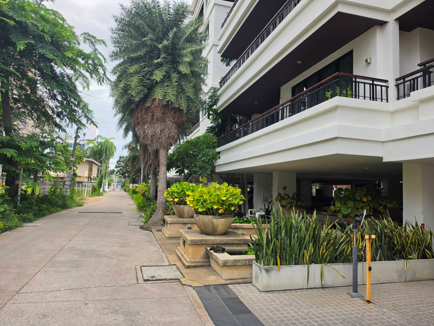 BL143| ไพร์ม สวีทส์ คอนโด  พัทยากลาง Prime Suites Condominium หาดจอมเทียน และหาดพัทยาใต้ – จุดพักผ่อนริมทะเลยอดนิยม  ซอยพัทยากลาง 4 อำเภอบางละมุง ชลบุรี     (ราคา 9,000,000 บาท ) – รูปที่ 2