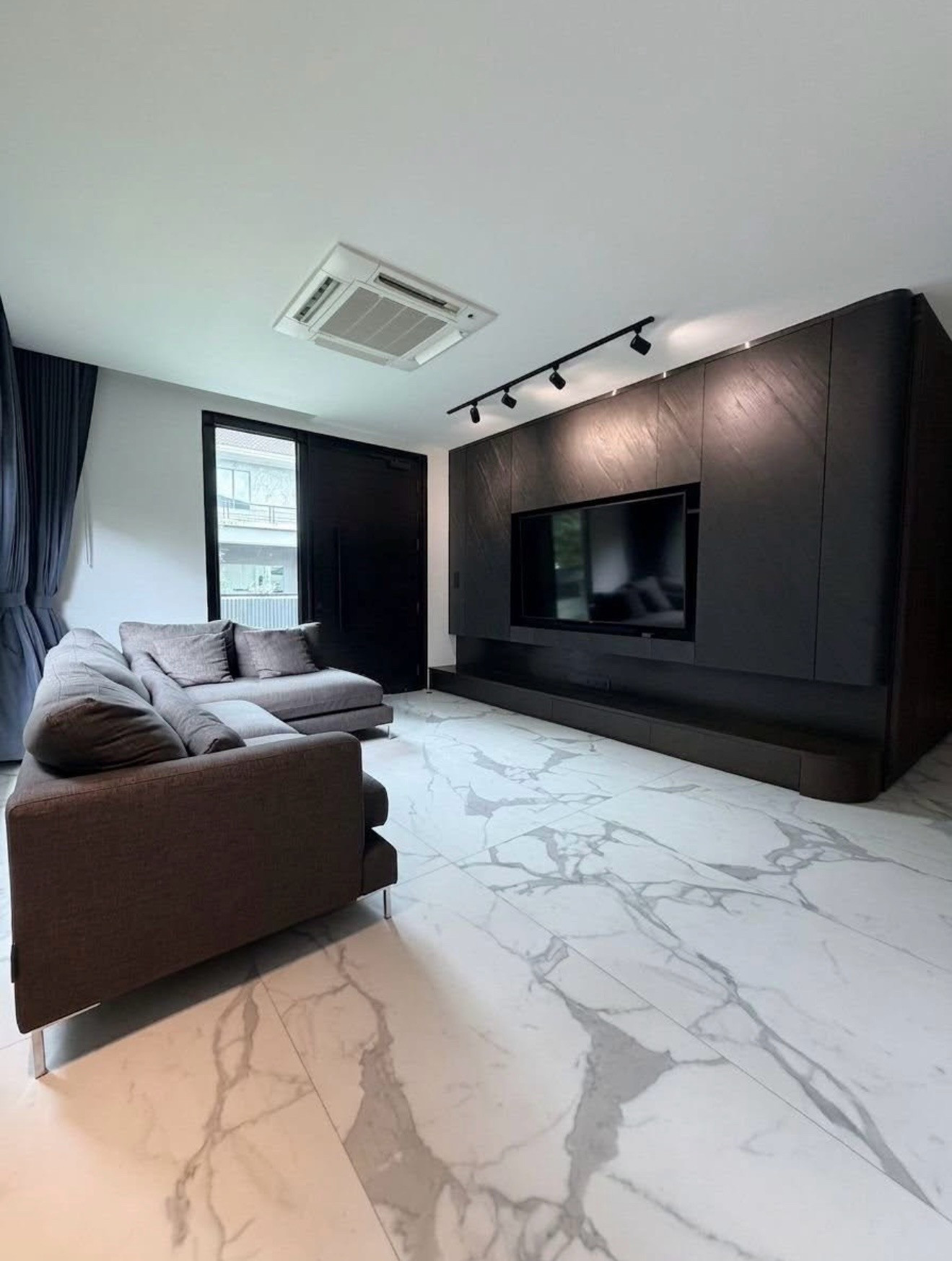 Work at KKT区出租/出售独栋别墅 Perfect Place Rama 9-KrungthepKreetha