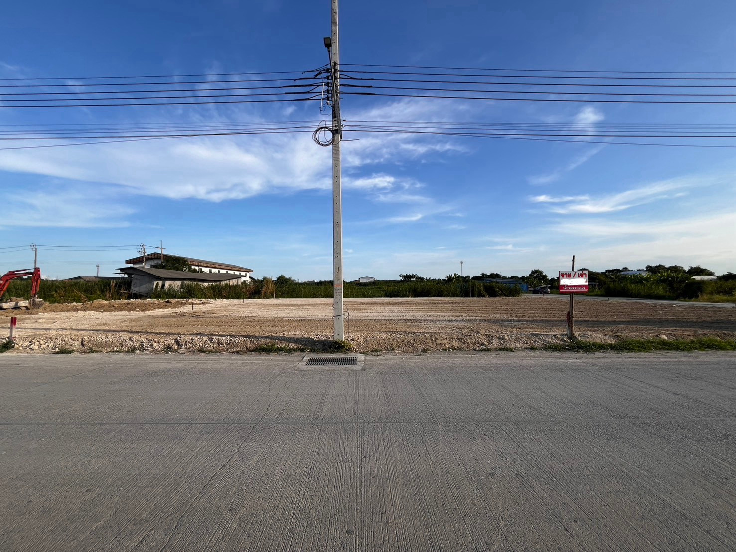 สร้างบ้าน ออฟฟิส โกดัง คลังสินค้า เดินทางสะดวก หน้ากว้างมาก ใกล้ถนนตัดใหม่กรุงเทพกรีฑา สนามบิน มหาวิทยาลัย รถไฟฟ้าและมอเตอร์เวย์ พระราม9 ใกล้แหล่งงาน โรงเรียนนานาชาติ จุดขึ้นลงทางด่วนสายใหม่