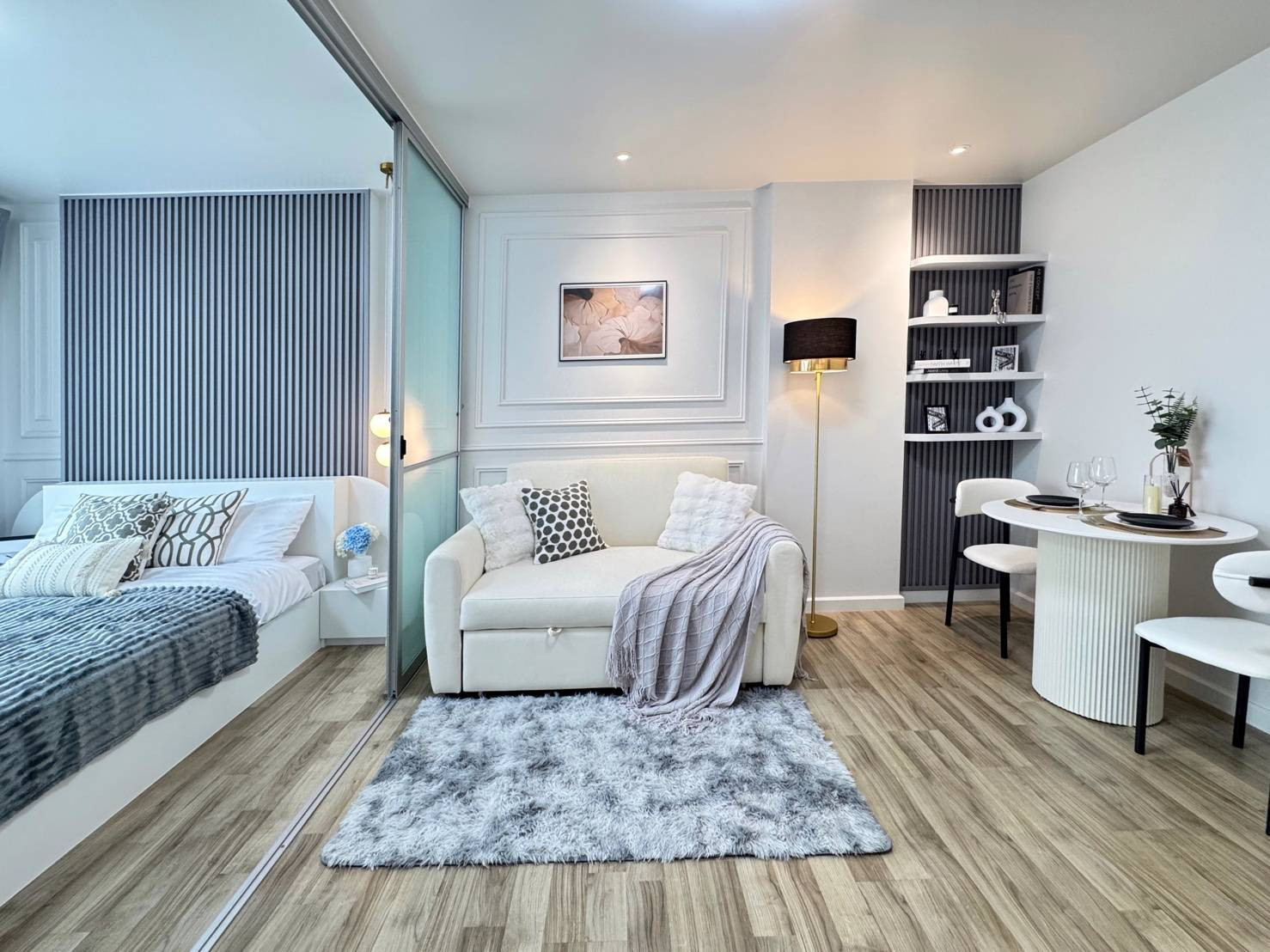🔥D Condo On Nut-Rama 9 | 1 bedroom, 30 sq m, corner room, 4th floor, room ready to move in. Whole set of new furniture No need to waste additional time decorating.