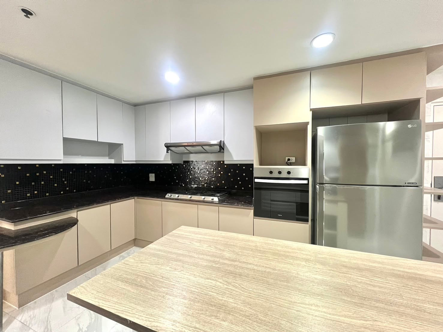GP Grande Tower Sukumvit23 for rent 400 sqm 4beds 4baths 220,000 per month – รูปที่ 3