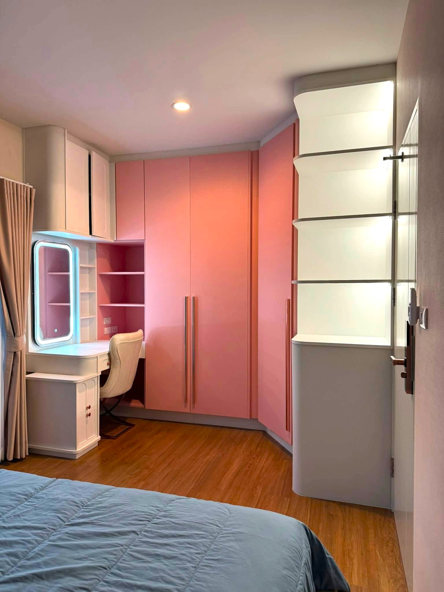 ทาวน์โฮม 3ชั้น บิ้วอินทั้งหลัง วอลเปเปอร์สวยทั้งบ้าน ต่อเติมครัว แอร์ 5เครื่อง ทาวน์โฮม 3ชั้น บิ้วอินทั้งหลัง วอลเปเปอร์สวยทั้งบ้าน ต่อเติมครัว แอร์ 5เครื่อง