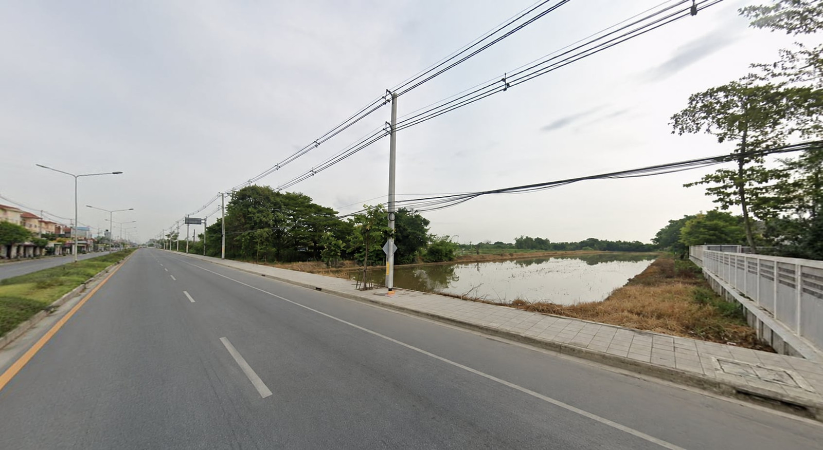 Land for sale, opposite the Electricity Authority, Lam Luk Ka, Khlong 7, area 8 rai 3 ngan 14.8 sq m. Land for sale, opposite the Electricity Authority, Lam Luk Ka, Khlong 7, area 8 rai 3 ngan 14.8 sq m.