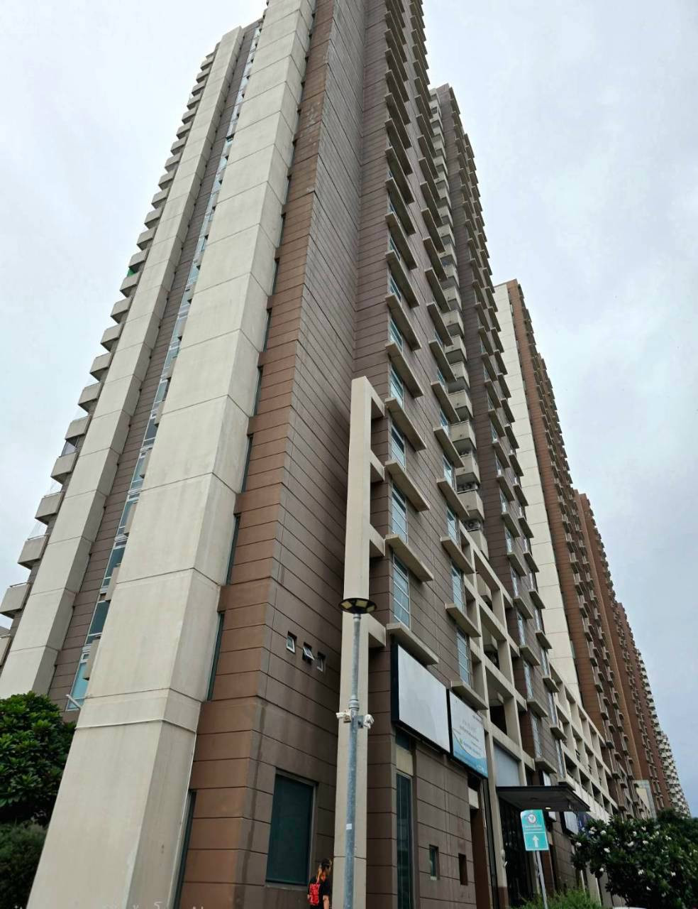 97793 - Riviera 3 Lekeview Condominium ริเวียร่า 3 เลควิว คอนโดมิเนียม ชั้น 19 วิวทะเลสาบมีระเบียง 2 ฝั่ง ลมพัด อากาศโล่งโปร่งสบายตลอดทั้งวัน เฟอร์ครบ พร้อมอยู่