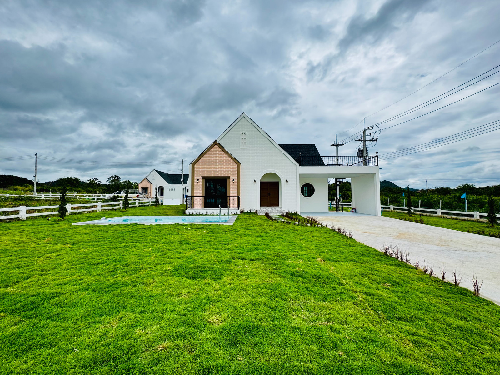 Khao Yai house for sale, Khao Yai view, view in the photo from the actual location, starting price 6.99 million, this price gets up to 200 sq m of land. Khao Yai house for sale, Khao Yai view, view in the photo from the actual location, starting price 6.99 million, this price gets up to 200 sq m of land.