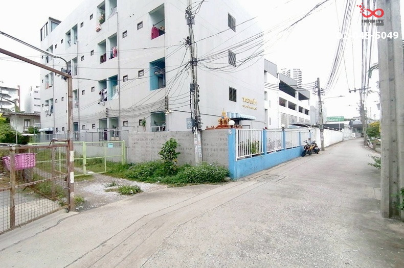 Land for sale on Rama 3 Road, beautiful plot 124 sq m., near the expressway, suitable for building an apartment. Land for sale on Rama 3 Road, beautiful plot 124 sq m., near the expressway, suitable for building an apartment.