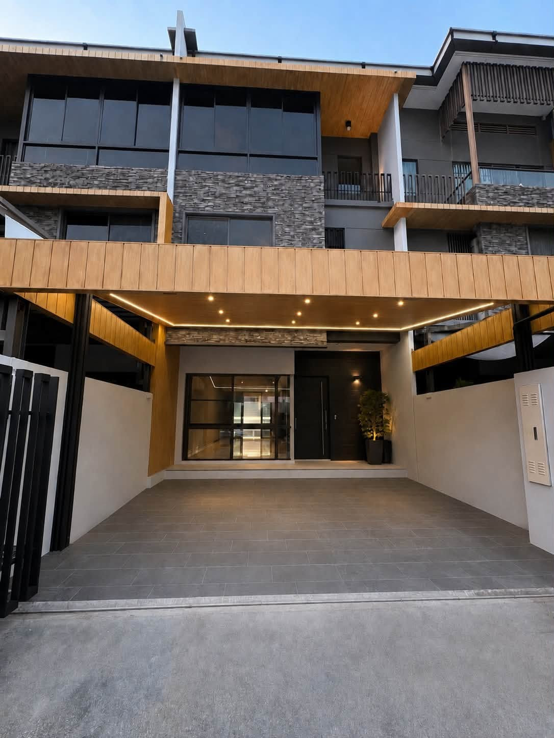 Luxury Townhome | The Landmark Ekkamai–Ramintra Luxury Townhome | The Landmark Ekkamai–Ramintra