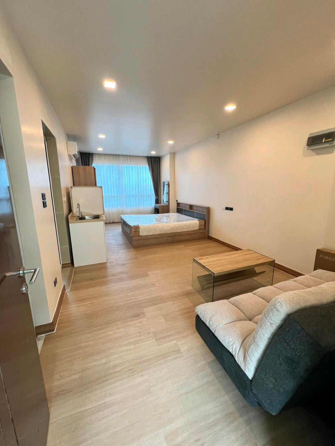 happy condo 101 type studio 36sqm. bigroom 10,000 bht per month contract1 year