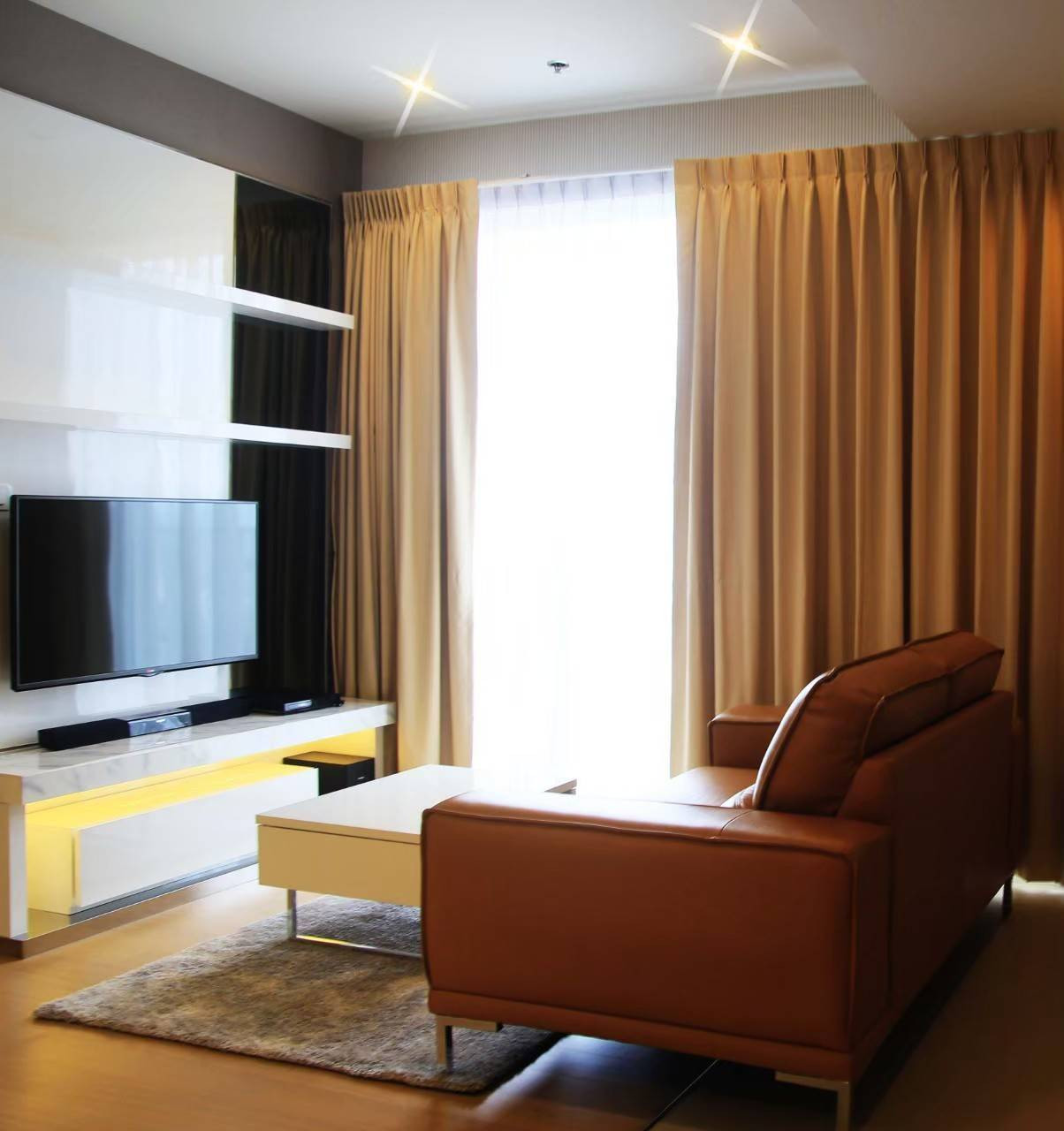 !! ห้องสวย ให้เช่าคอนโด HQ Thonglor (เอช คิว ทองหล่อ) ใกล้ BTS ทองหล่อ