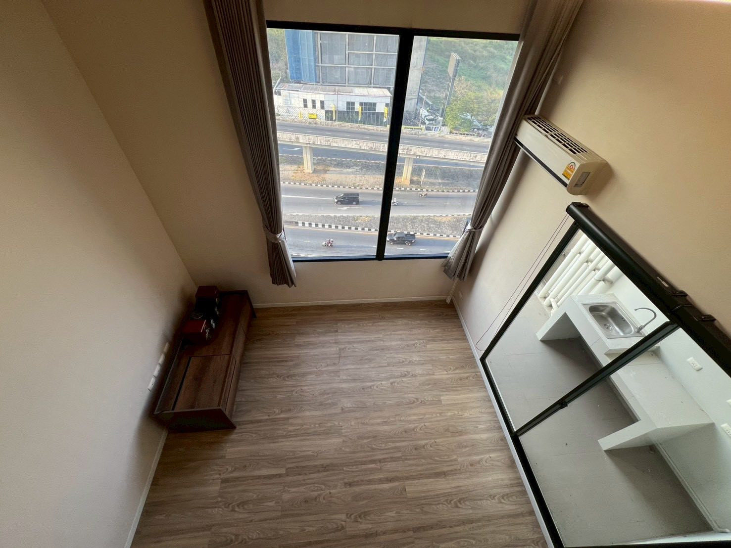 Selling at a loss!!!!!🏢 Condo for sale Blossom at Fashion Attitude Selling at a loss!!!!!🏢 Condo for sale Blossom at Fashion Attitude