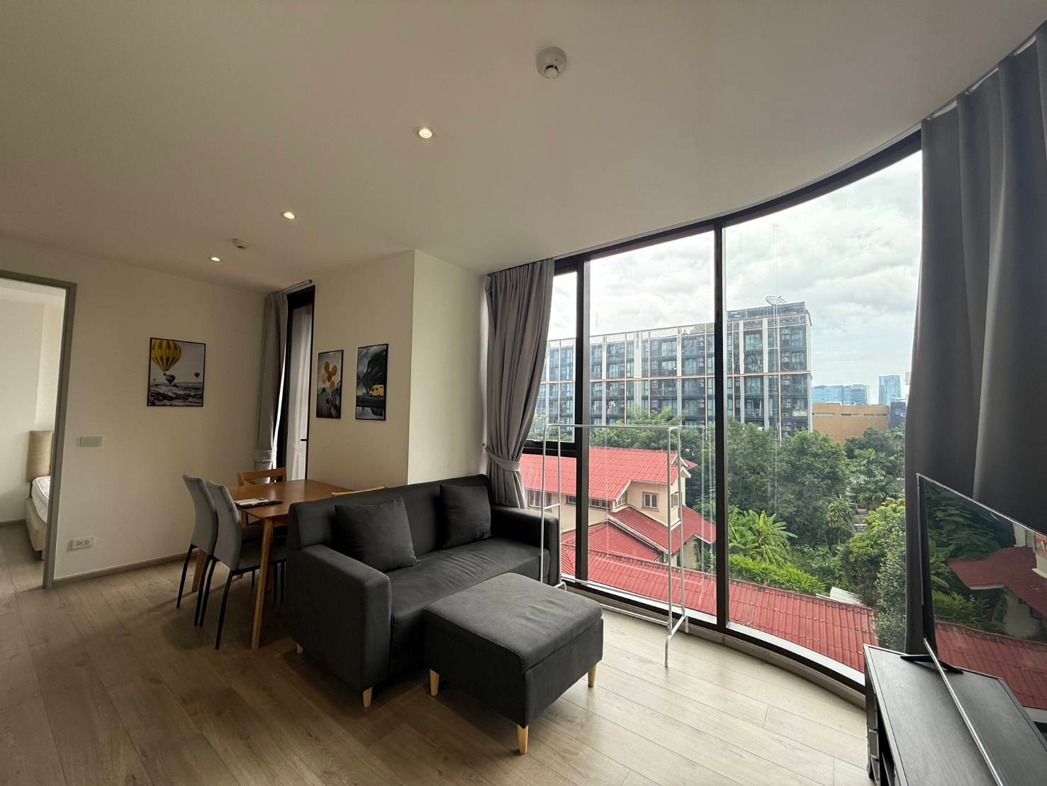 Condo for rent FYNN ASOKE, fully furnished condo, ready to move in, near BTS Asoke and MRT Sukhumvit!! Condo for rent FYNN ASOKE, fully furnished condo, ready to move in, near BTS Asoke and MRT Sukhumvit!!