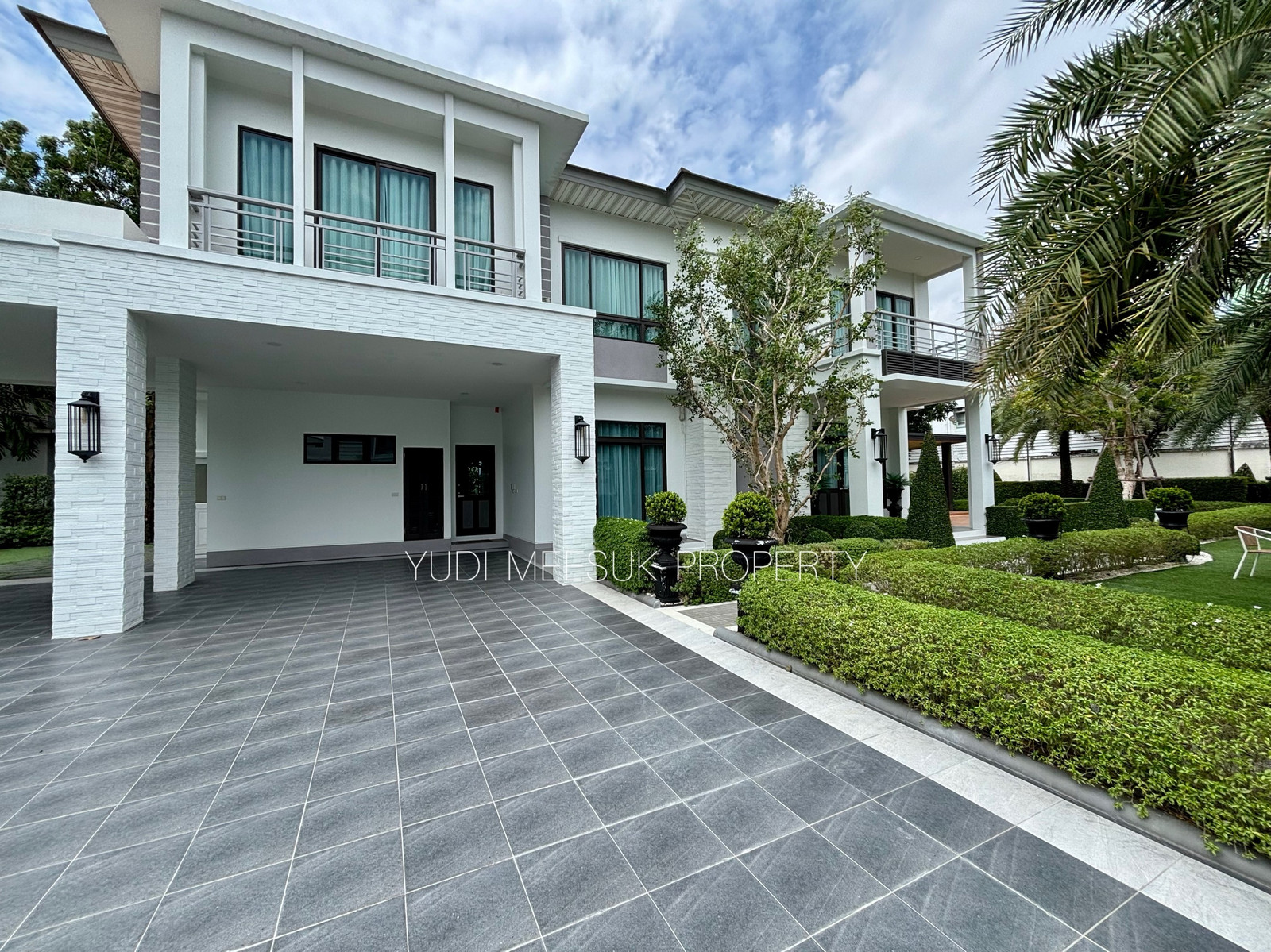 บ้านรูให้เช่า ใกล้ห้างสรรพสินค้า ใกล้สนามบินสุวรรณภูมิ – รูปที่ 2