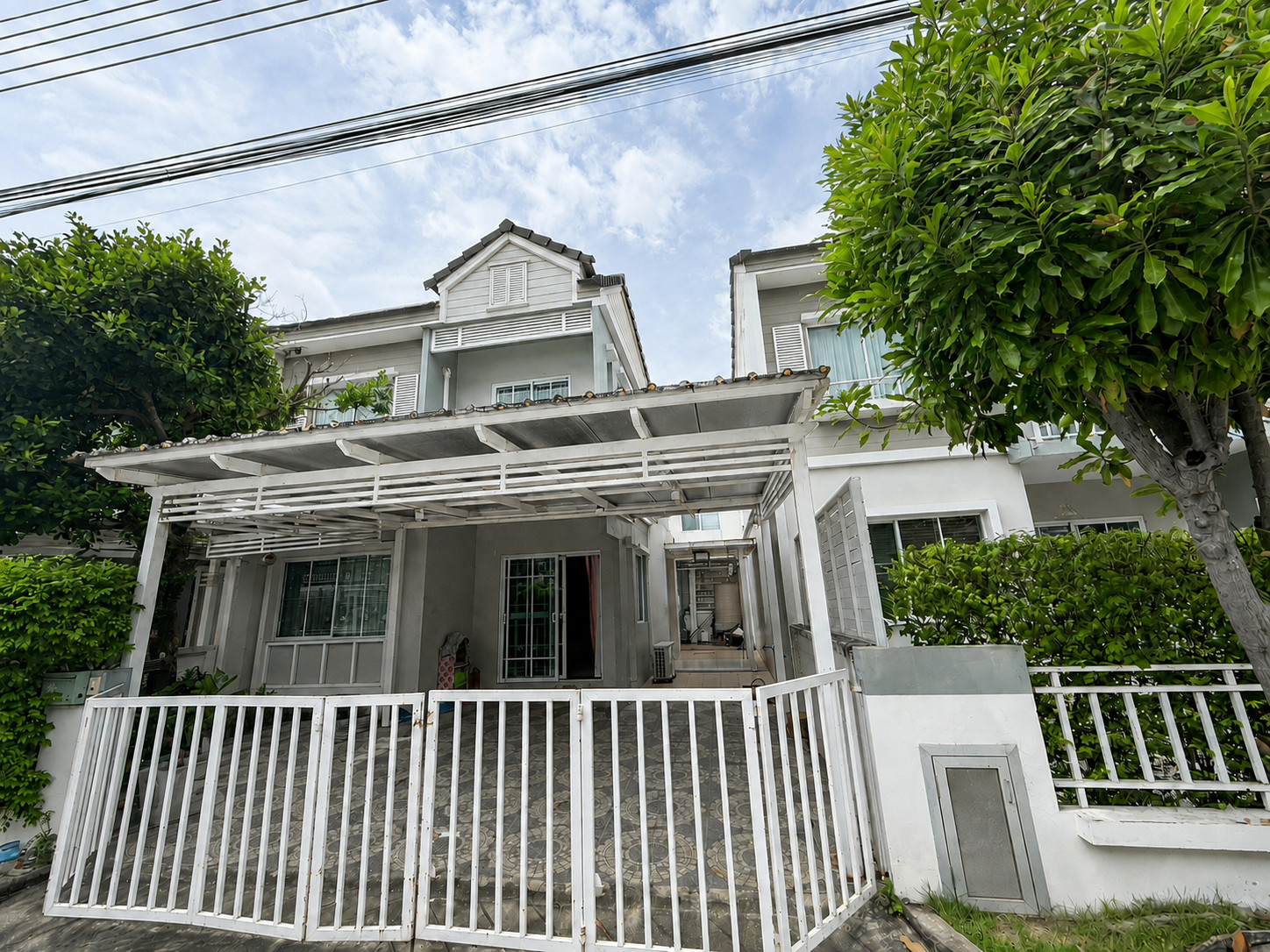 🔥 2-story twin house, Bangna-Wongwaen zone, only 3 million baht! 🔥