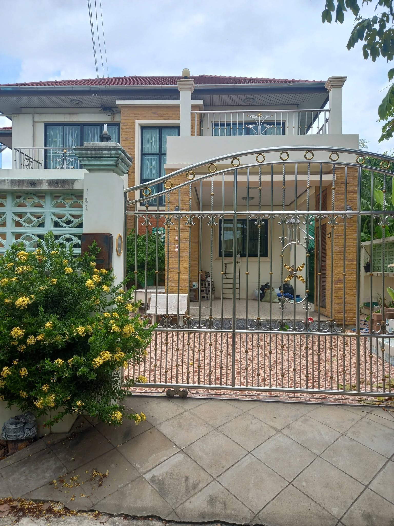 68 sq m, 3 bedrooms, 3 bathrooms, 2 parking spaces, 2-story detached house, Wire Line, Soi 8, end of the house, Pak Nam. 68 sq m, 3 bedrooms, 3 bathrooms, 2 parking spaces, 2-story detached house, Wire Line, Soi 8, end of the house, Pak Nam.