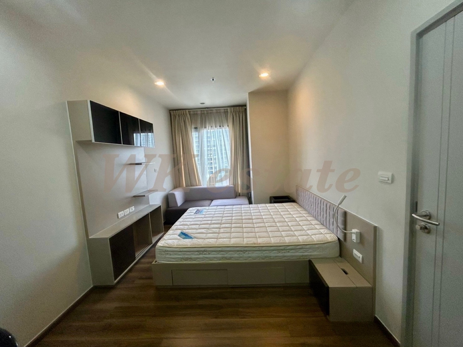 ForRent :  Onyx Phaholyothin 1bedroom 1bathroom  