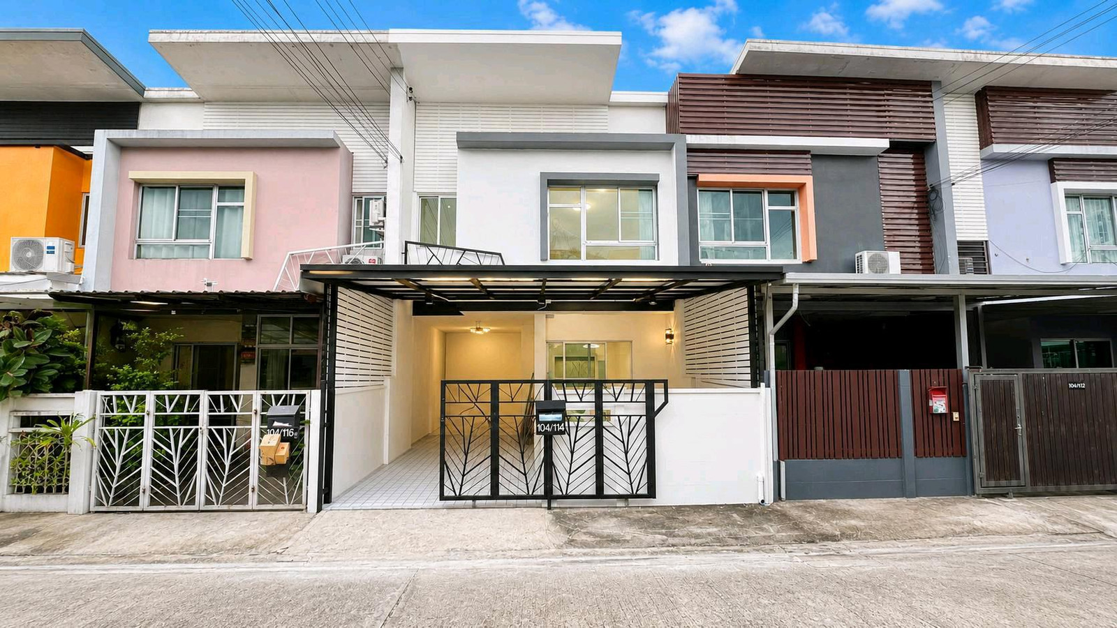 ขายทาวน์เฮ้าส์ 2 ชั้น หมู่บ้านไอ-ดีไซน์ วงเเหวนรามอินทรา ซาฟารีเวิลด์ แฟชั่นไอส์แลนด์ เดอะเลกาซี่กอล์ฟคลับ โรงพยาบาลสินแพทย์ โรงพยาบาลนพรัตน์ โรงเรียนวัดคู้บอน ขายทาวน์เฮ้าส์ 2 ชั้น หมู่บ้านไอ-ดีไซน์ วงเเหวนรามอินทรา ซาฟารีเวิลด์ แฟชั่นไอส์แลนด์ เดอะเลกาซี่กอล์ฟคลับ โรงพยาบาลสินแพทย์ โรงพยาบาลนพรัตน์ โรงเรียนวัดคู้บอน