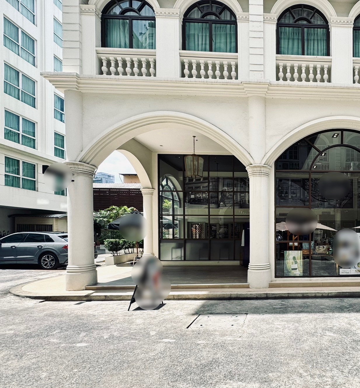 For rent, cafe and bakery shop, Phrom Phong, Soi Sukhumvit 33, with parking, near BTS 400 meters, opposite EmSphere. For rent, cafe and bakery shop, Phrom Phong, Soi Sukhumvit 33, with parking, near BTS 400 meters, opposite EmSphere.